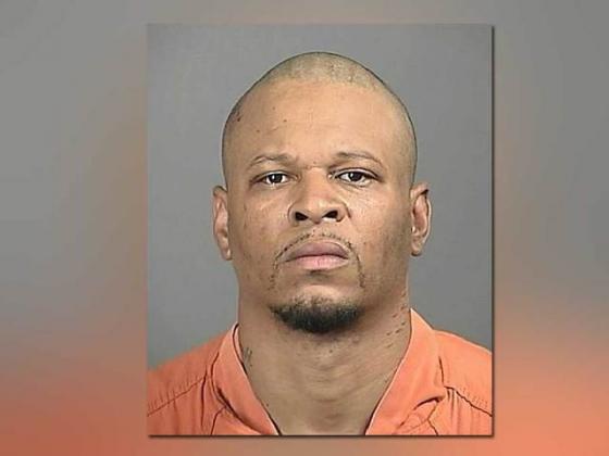 Fugitive Naeschylus Vinzant killed by Aurora police was unarmed